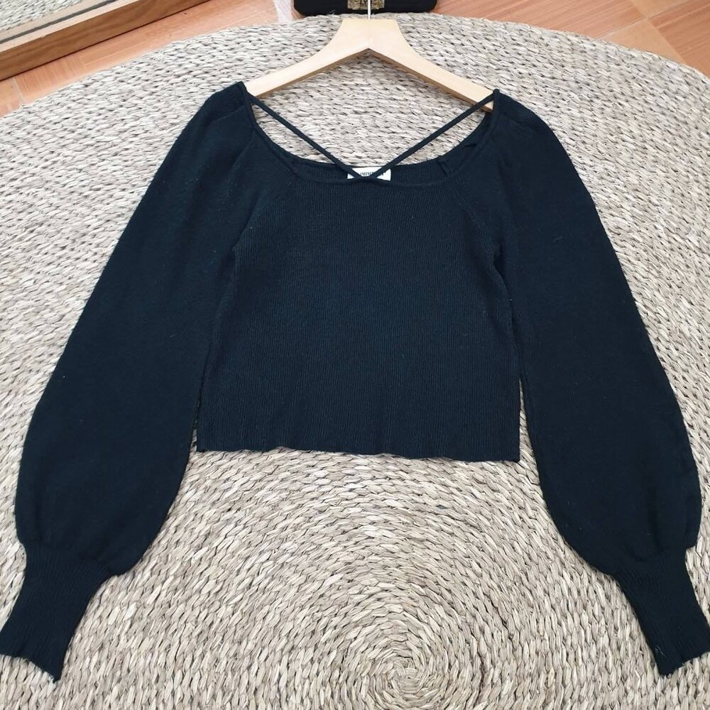 Cute Black Ribbed Knit Cropped Top Criss Cross Back 🖤